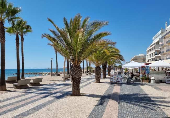 Princess Retreat Beautiful Modern Aprt 2 Min Walk From Quarteira Beach Eksteriør billede