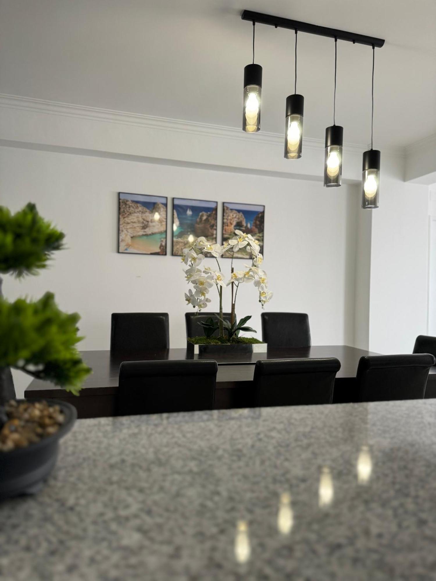 Princess Retreat Beautiful Modern Aprt 2 Min Walk From Quarteira Beach Eksteriør billede