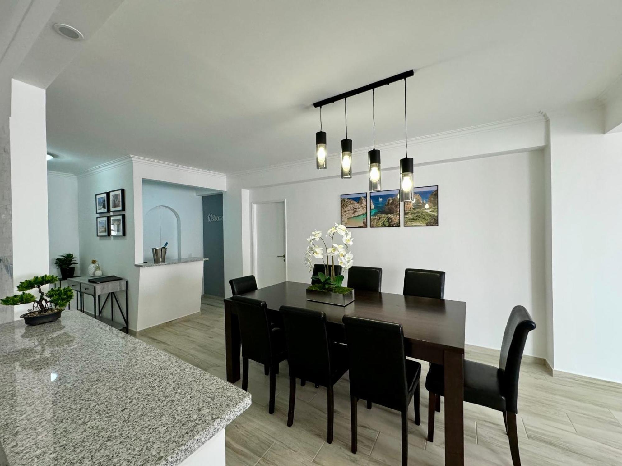 Princess Retreat Beautiful Modern Aprt 2 Min Walk From Quarteira Beach Eksteriør billede