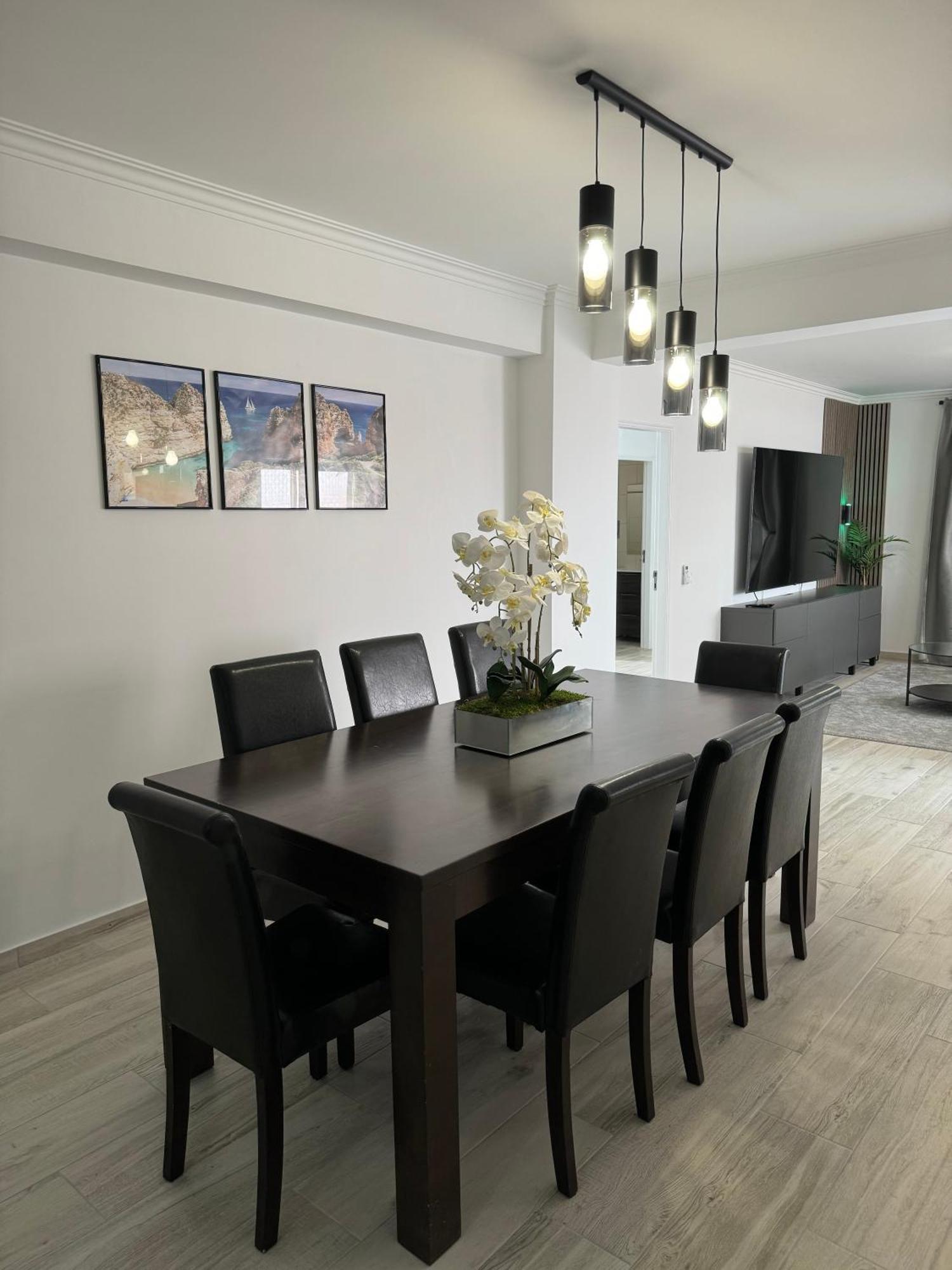 Princess Retreat Beautiful Modern Aprt 2 Min Walk From Quarteira Beach Eksteriør billede