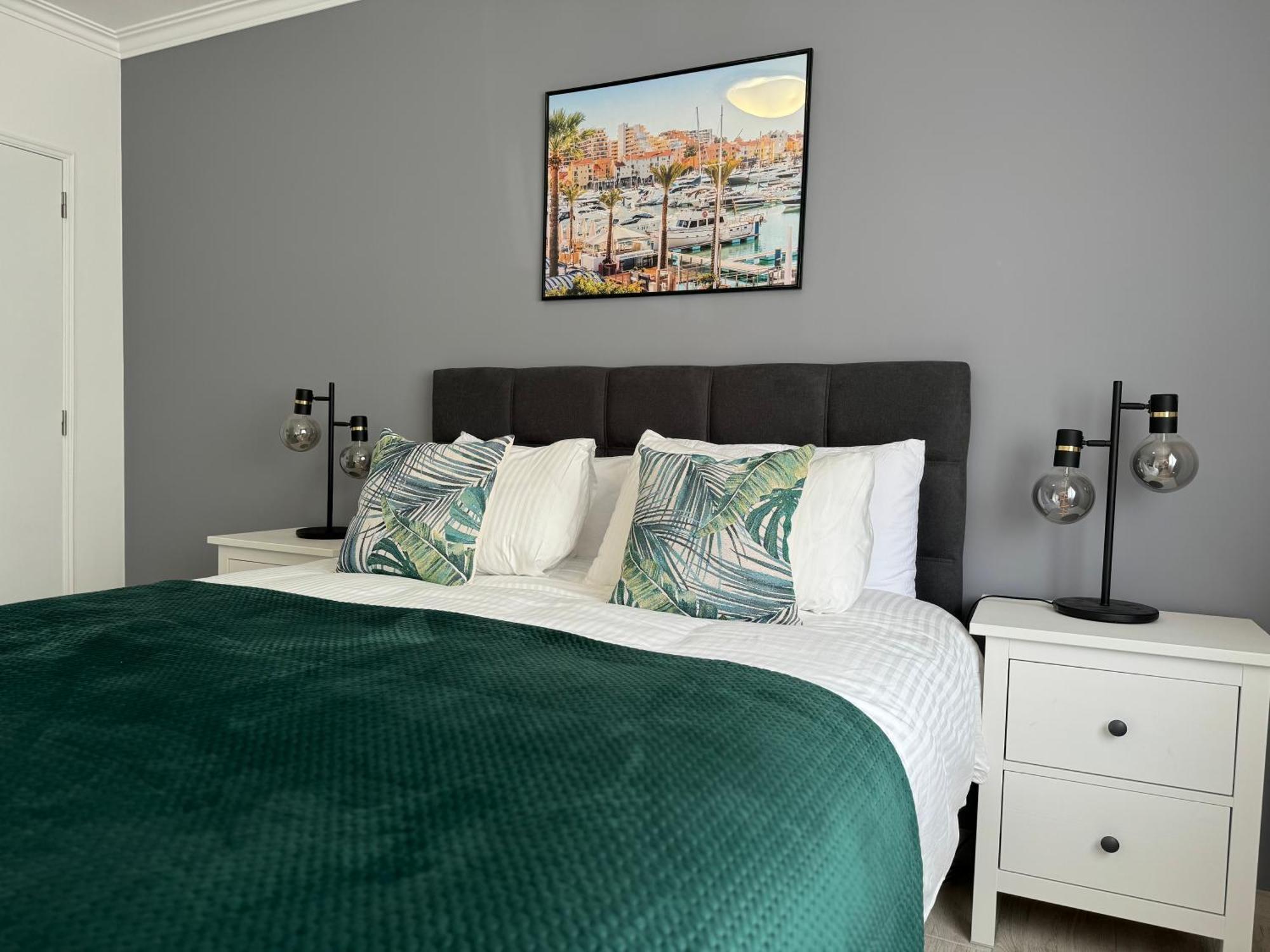 Princess Retreat Beautiful Modern Aprt 2 Min Walk From Quarteira Beach Eksteriør billede