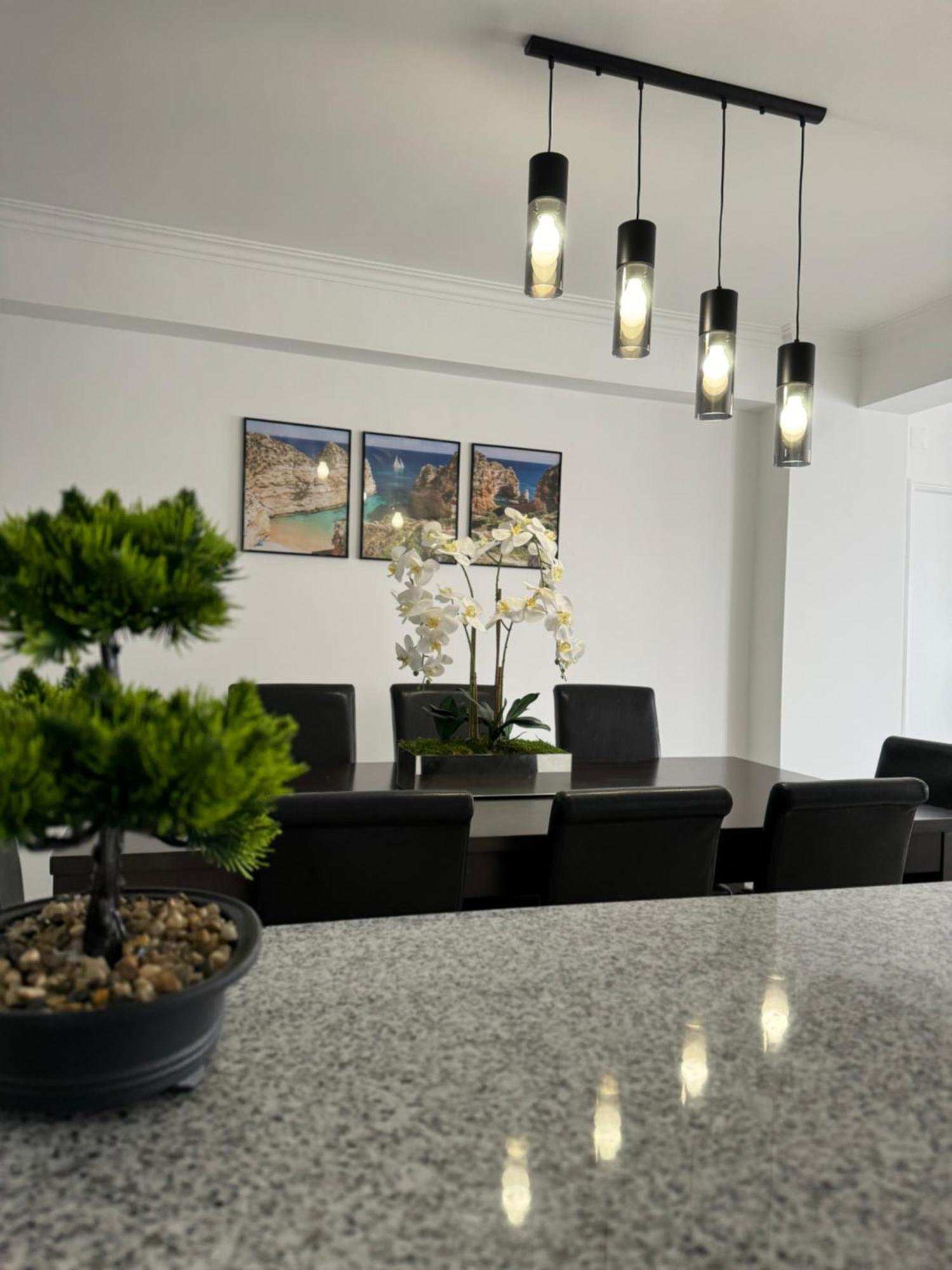 Princess Retreat Beautiful Modern Aprt 2 Min Walk From Quarteira Beach Eksteriør billede