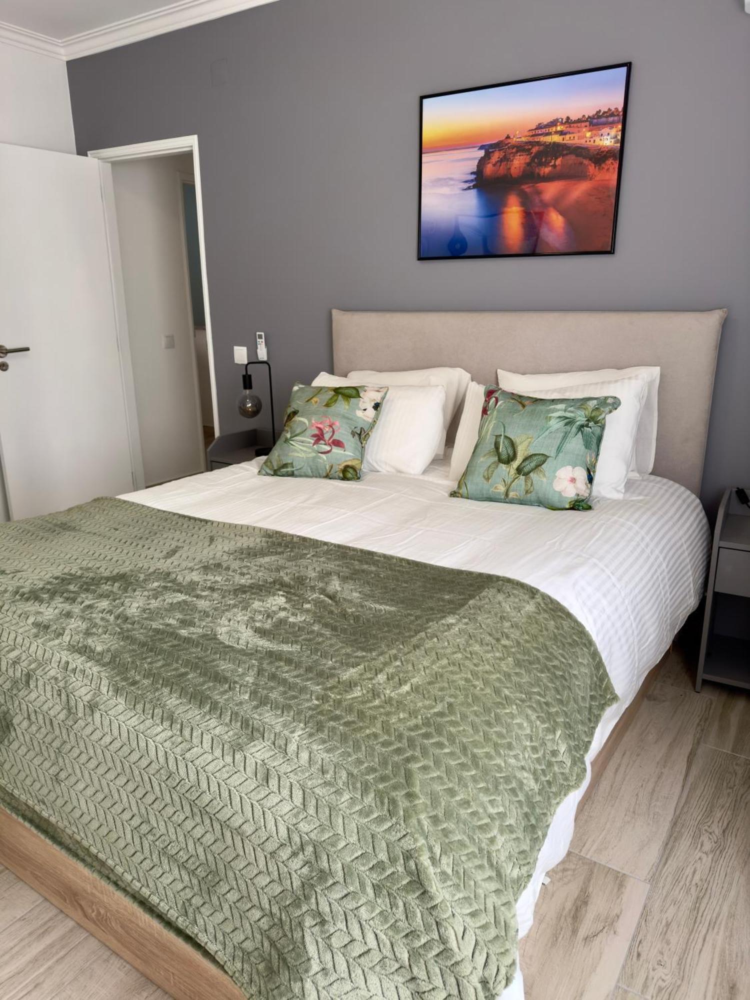 Princess Retreat Beautiful Modern Aprt 2 Min Walk From Quarteira Beach Eksteriør billede